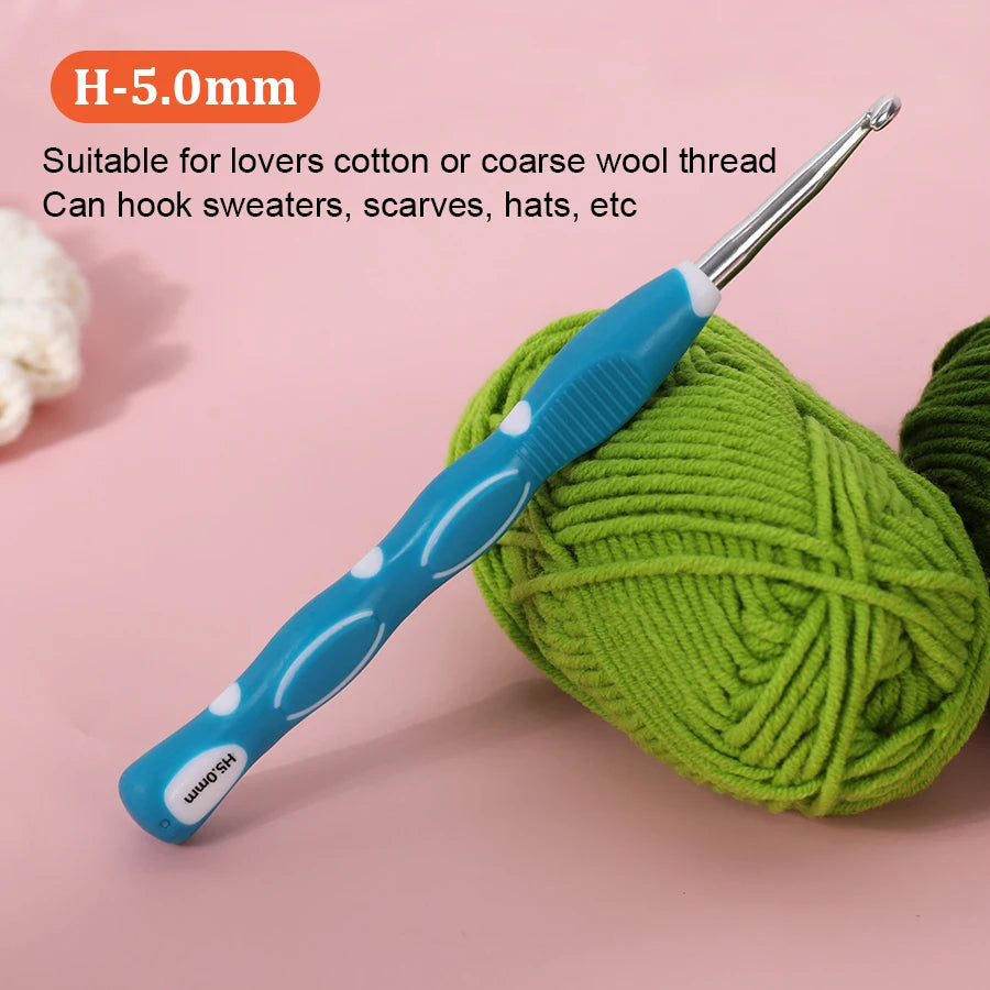 Crochet Hooks, Aluminum with Soft TPR Handles for Sweaters & Scarves