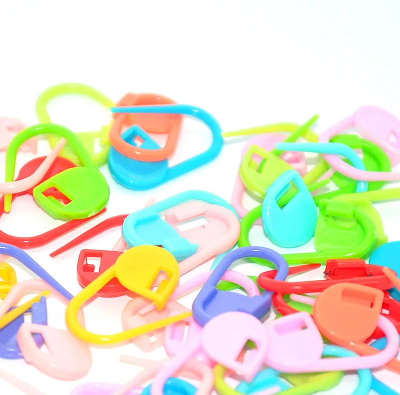 Stitch Markers, Plastic Locking Clips for Knitting & Crochet Yarn Projects