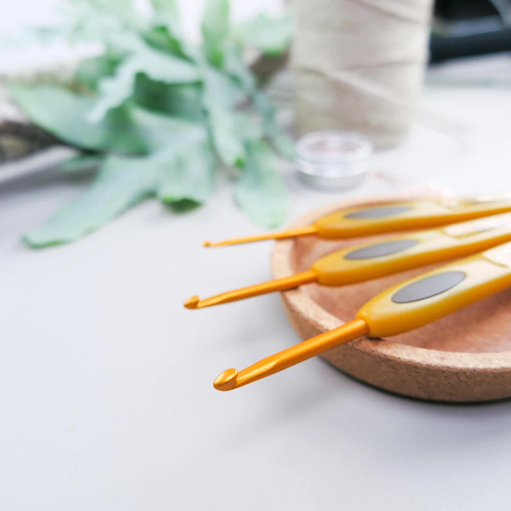 Crochet Hook, Clover for Handmade Yarn Crafts & Needlework Projects