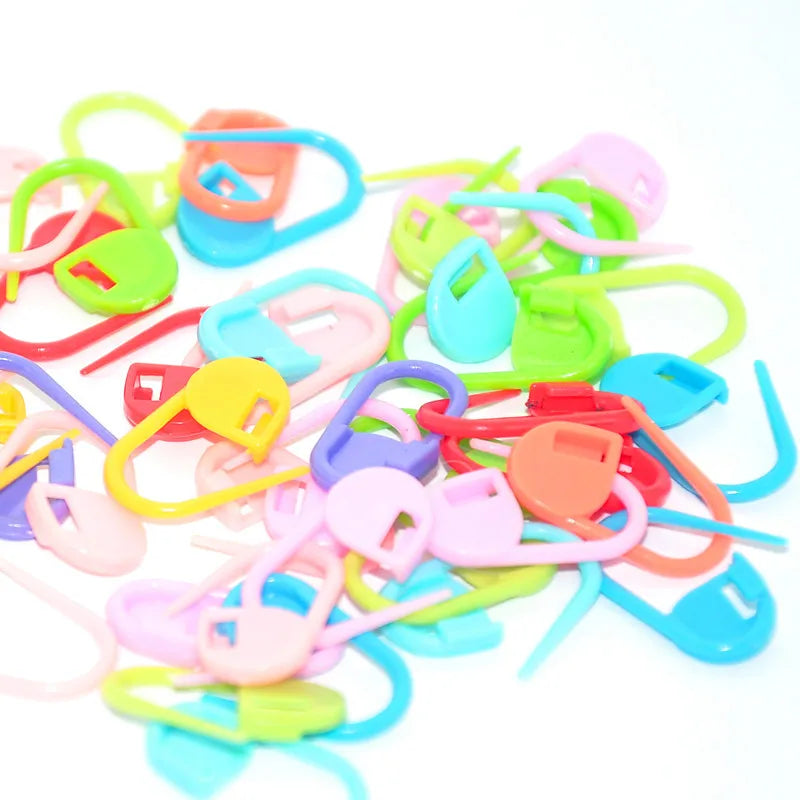 Stitch Markers, Plastic Locking Clips for Knitting & Crochet Yarn Projects