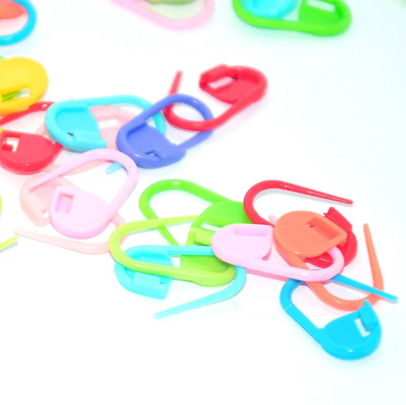 Stitch Markers, Plastic Locking Clips for Knitting & Crochet Yarn Projects