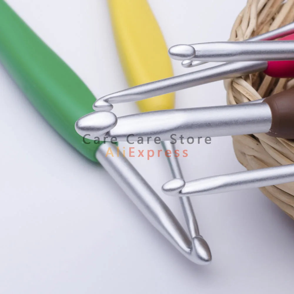 Crochet Hook, Clover Amure for Handmade Yarn Crafts & Needlework Projects