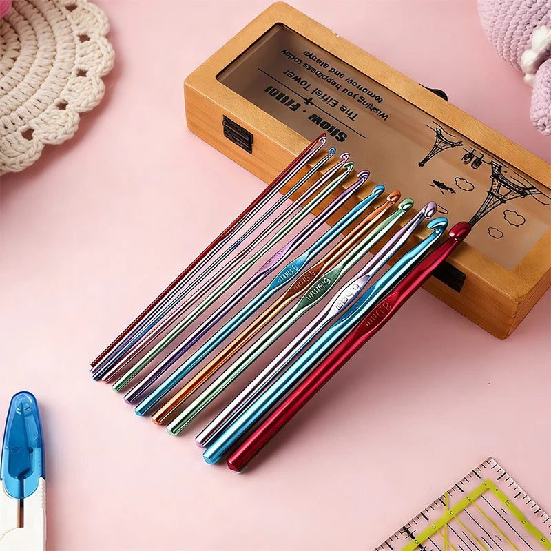 Crochet Hooks, Multicolor Aluminum Set for Handmade Yarn & Weaving Crafts