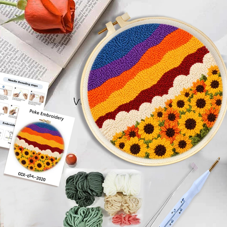 Punch Needle Kit, Cartoon Animals with Hoop for Beginner Yarn Crafts