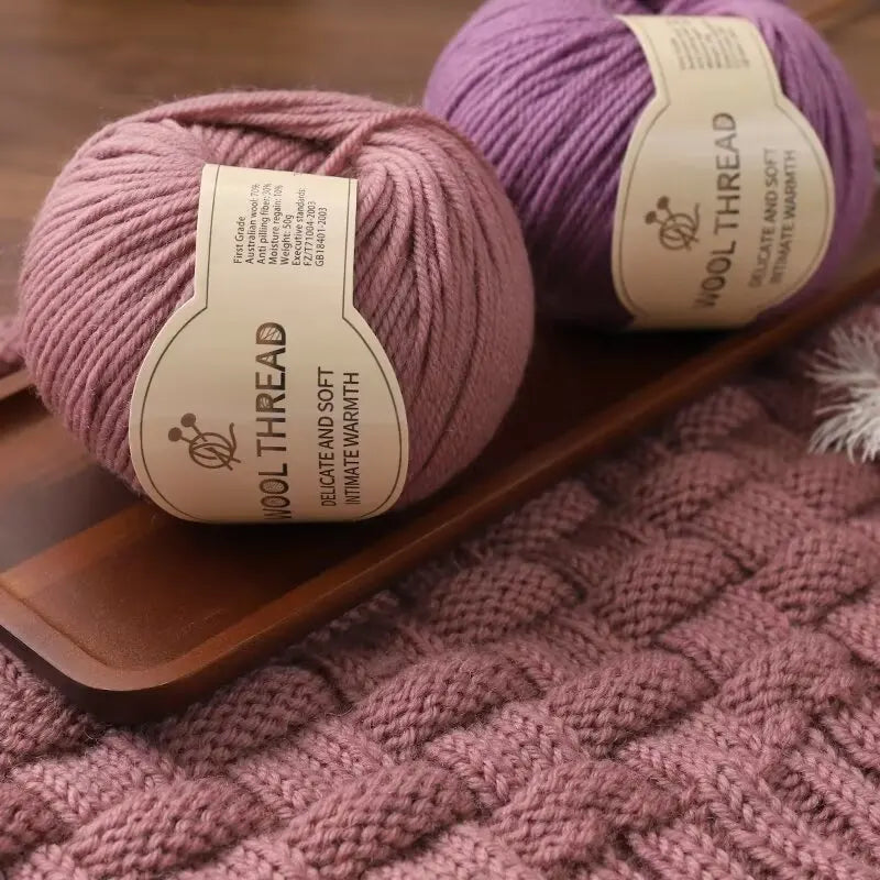 Yarn, Medium-Coarse for Handmade Sweaters, Scarves, Hats & Winter Knitwear