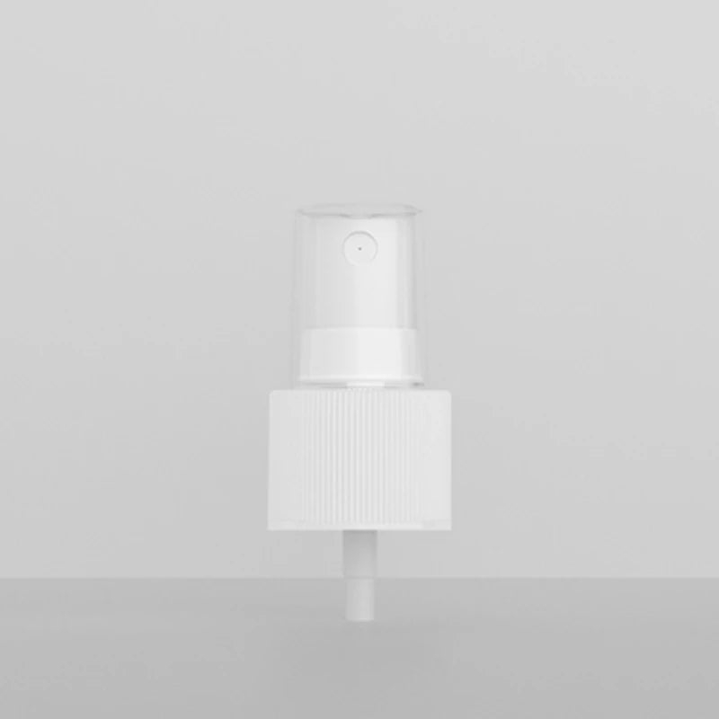 White spray head with ribbed screw collar and clear protective cover