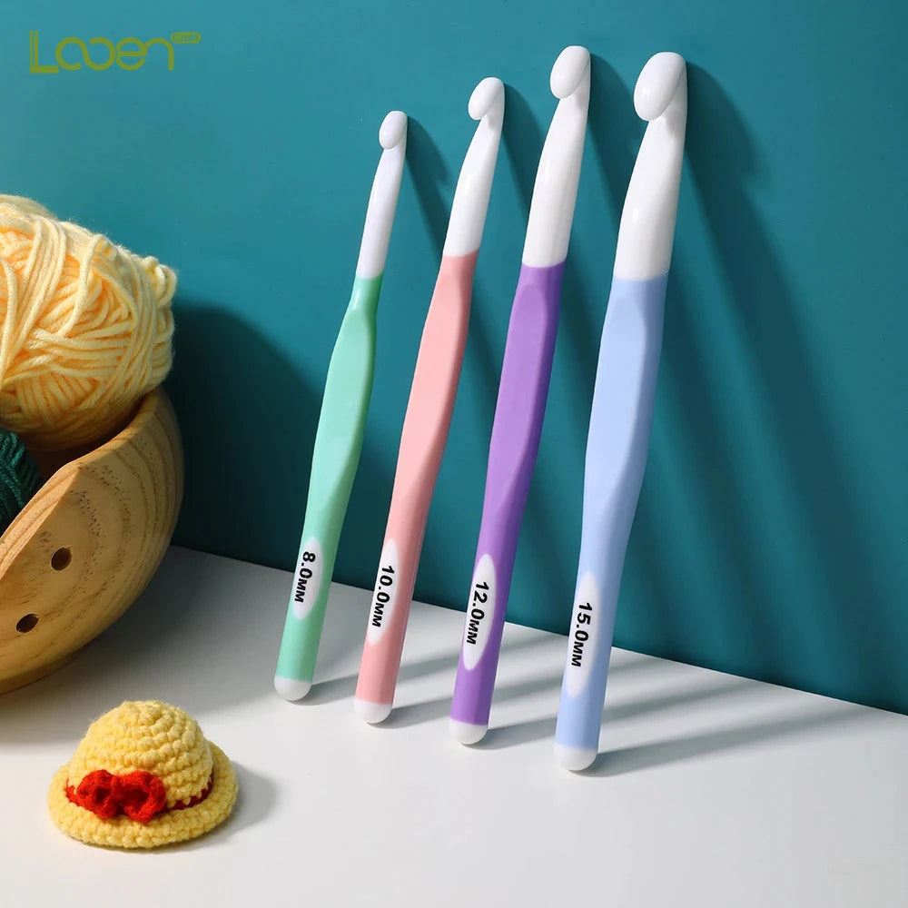 Crochet Hooks, Multicolor Soft-Grip Handles for Handmade Yarn Projects
