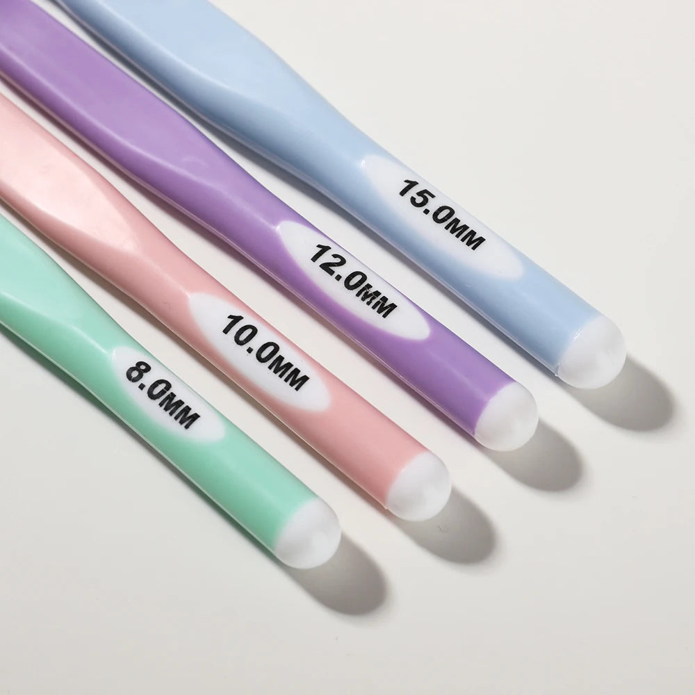 Crochet Hooks, Multicolor Soft-Grip Handles for Handmade Yarn Projects