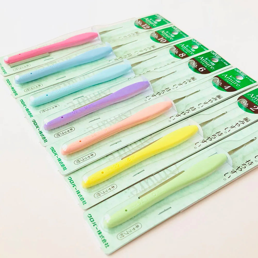 Crochet Hooks, Clover Amure for Handmade Yarn Crafts, Lace & Needlework