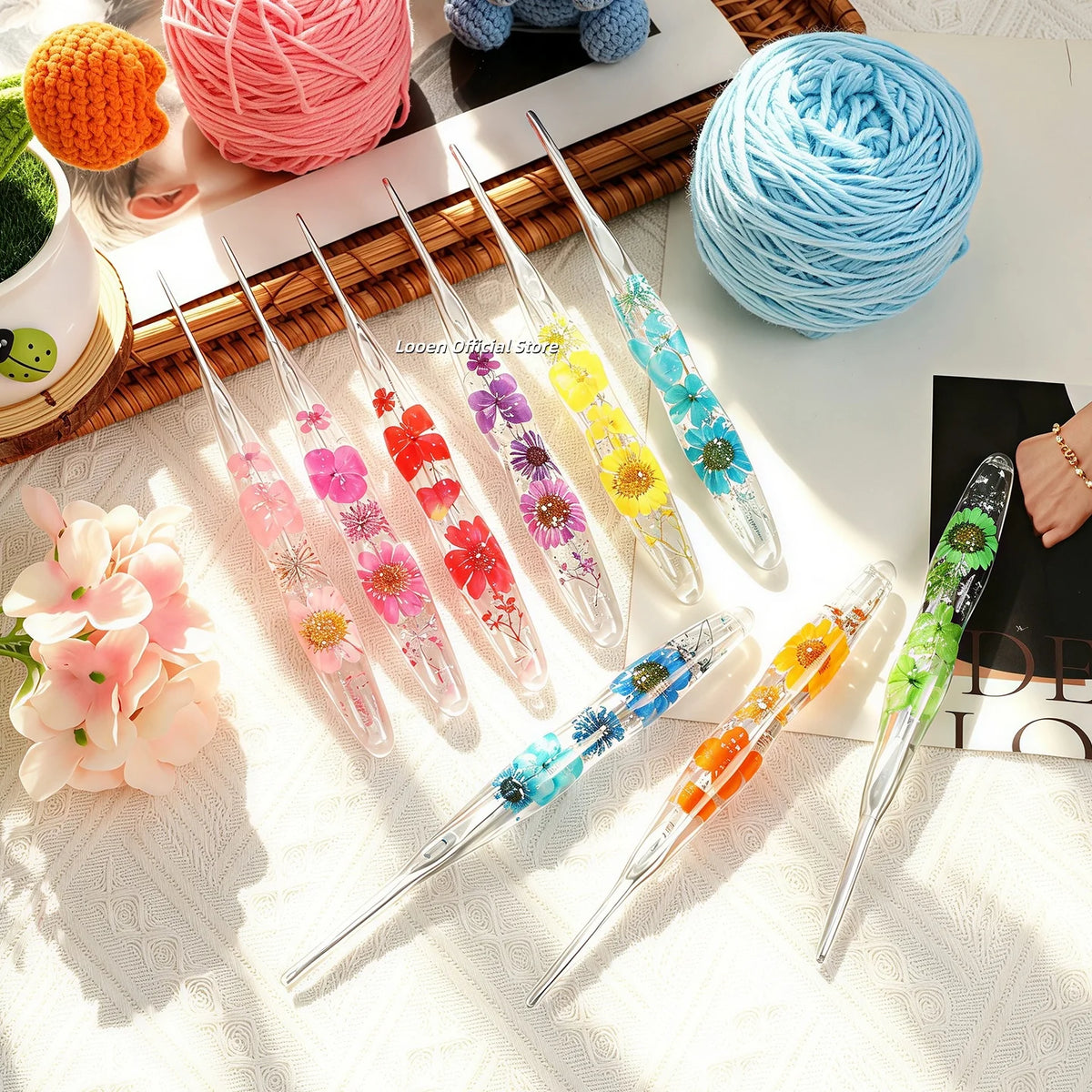 Crochet Hook, Gourd-Shaped Floral Resin Handle for Handmade Yarn Projects