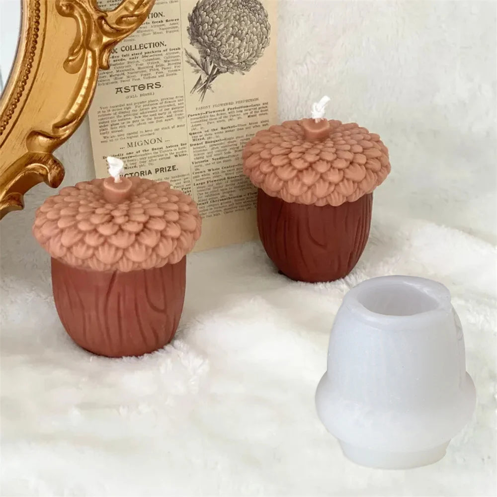 Cute Squirrel Candle Silicone Mold 3D Pinecone Scented Plaster Mold DIY Chipmunk Animal Soap Epoxy Resin Crafts Making Mold