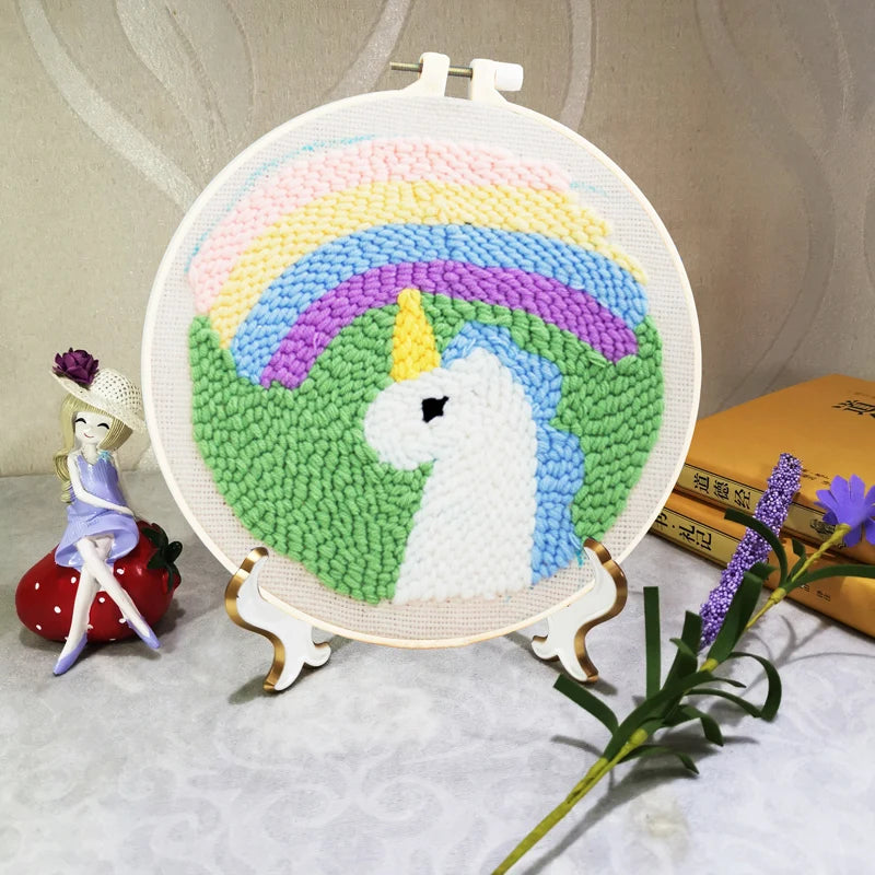 Punch Needle Kit, SDOYUNO Animal Patterns with Yarn & Threader Tools