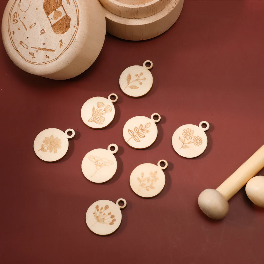 Stitch Counters, Wooden Needle Clips for Knitting & Needlecraft Projects