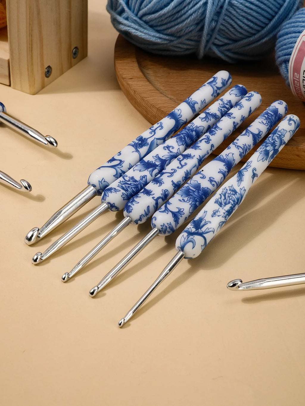 Crochet Hooks, Blue & White Porcelain-Style Set for Handmade Yarn Crafts