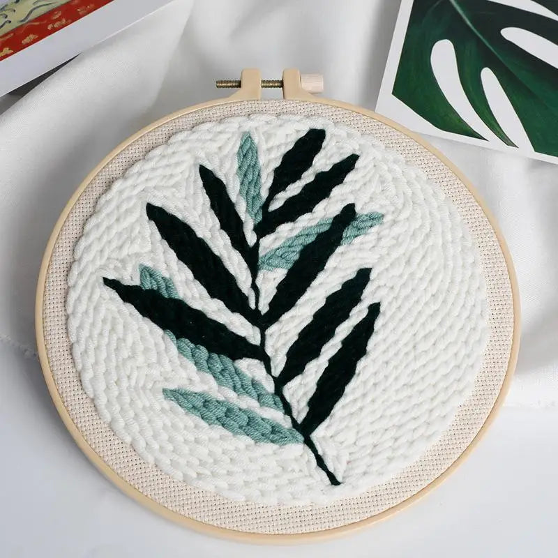 Punch Needle Kit, Flower Designs for Beginner Embroidery & Yarn Painting