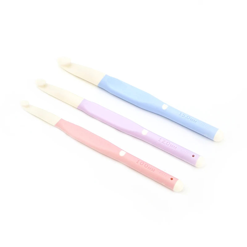 Crochet Hook, Tulip Grand for Handmade Yarn Crafts & Needlework Projects