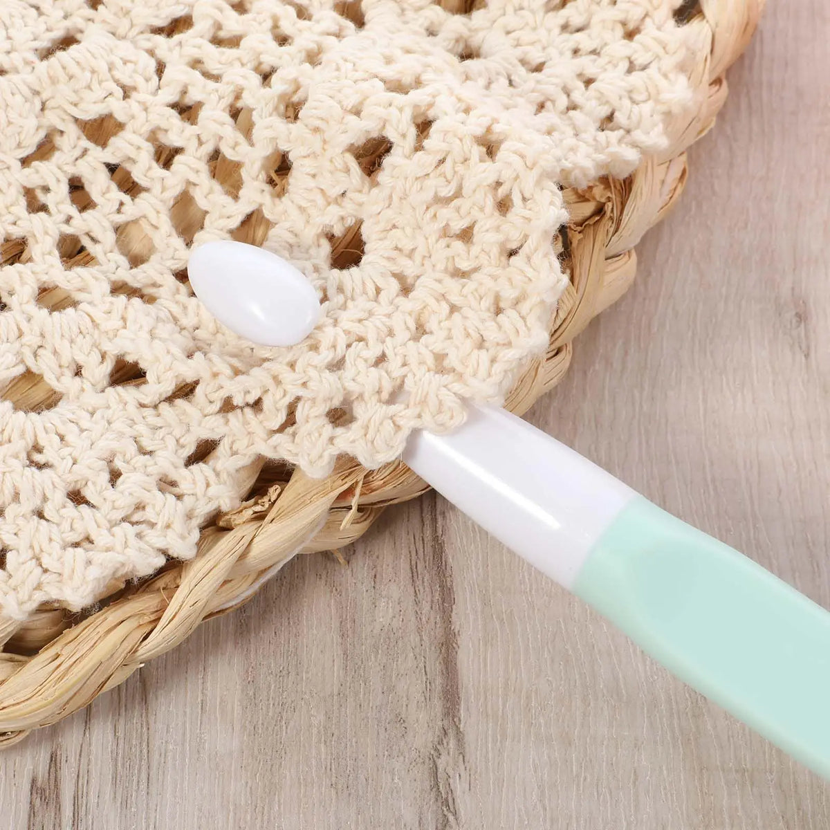 Crochet Hooks, Ergonomic Grips for Handmade Yarn & Needlecraft Projects