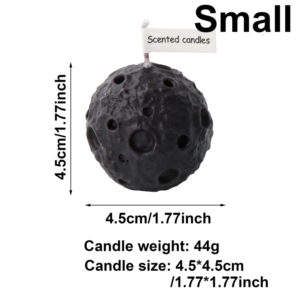 Small black moon candle diagram showing 1.77 in height and width and 1.55 oz candle weight
