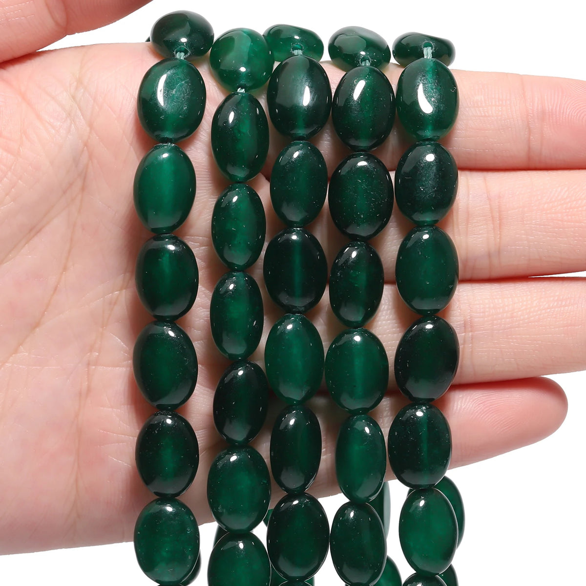 Stone Beads Green Red Color Chalcedony-Style Oval Shape Jade-Style Necklace