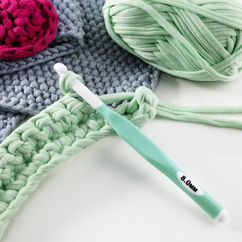 Crochet Hooks, Multicolor Soft-Grip Handles for Handmade Yarn Projects