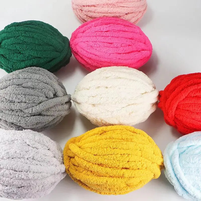 Yarn, Extra-Thick Chenille for Blankets, Cushions, Pet Beds & Cozy Crafts