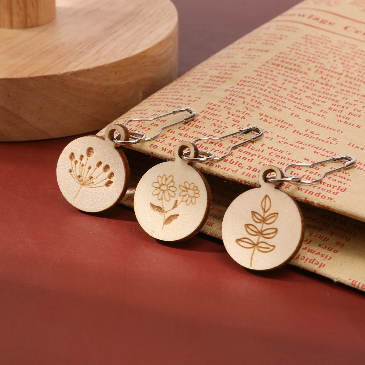 Stitch Counters, Wooden Needle Clips for Knitting & Needlecraft Projects