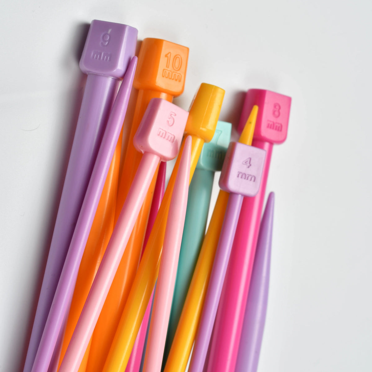 Knitting Needles, Plastic Single-Pointed Set for Handmade Yarn Projects
