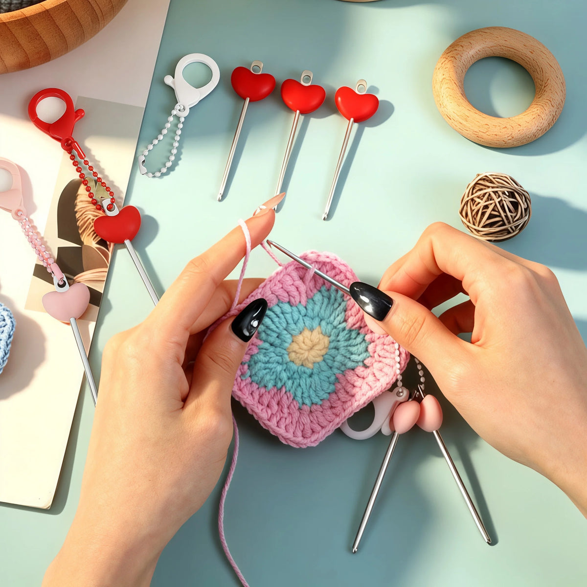 Crochet Hook, Mini Heart Keychain for Portable Needlecraft & Yarn Crafts