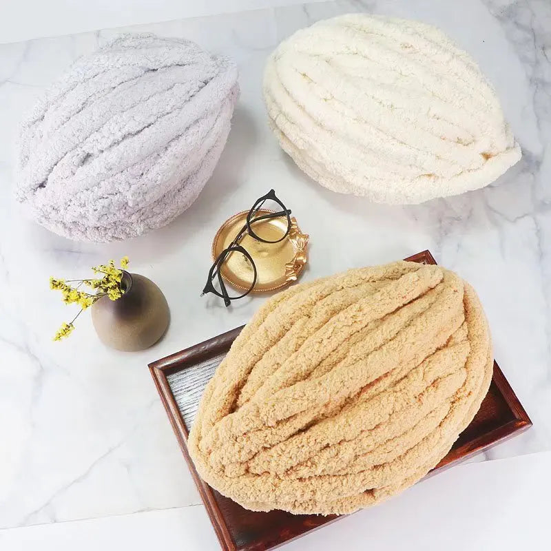 Yarn, Extra-Thick Chenille for Blankets, Cushions, Pet Beds & Cozy Crafts