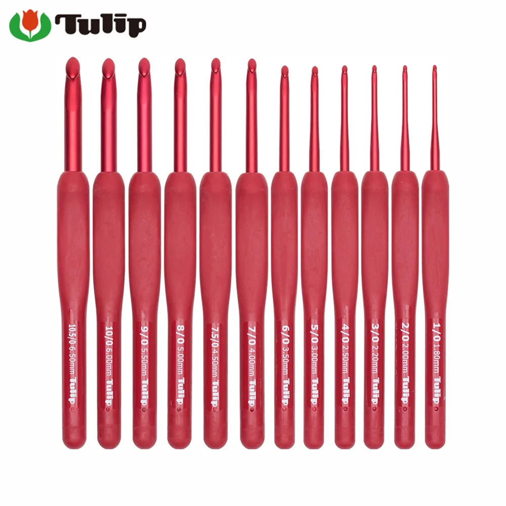 Crochet Hook, Tulip Etimo Red for Handmade Yarn Crafts & Needlework