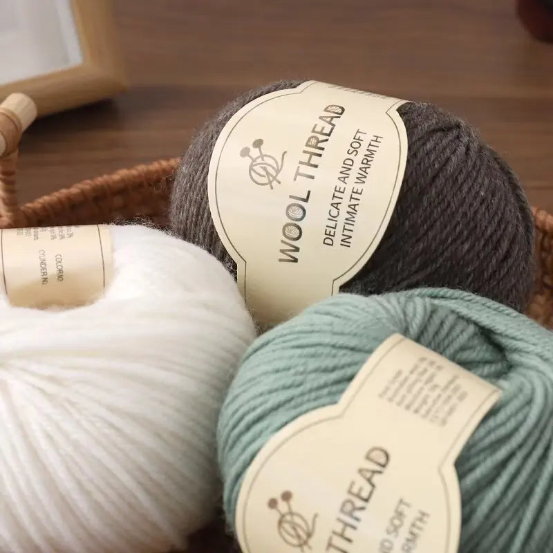 Yarn, Medium-Coarse for Handmade Sweaters, Scarves, Hats & Winter Knitwear